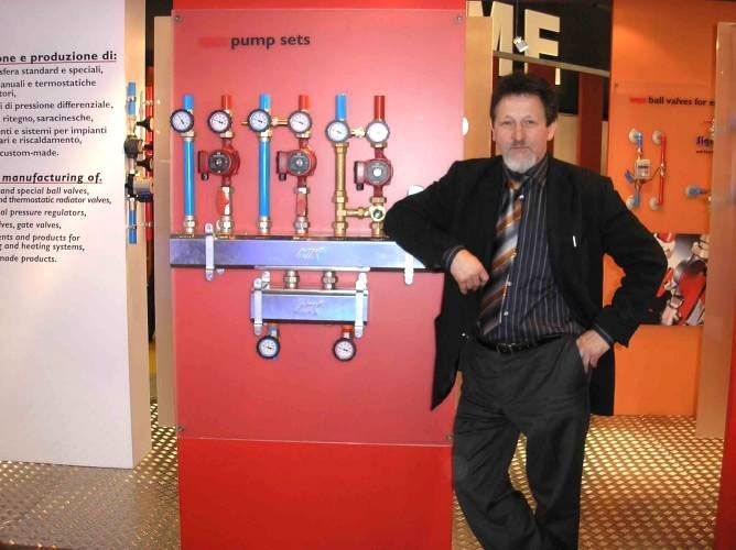 Pumpensets auf der Messe vorstellen